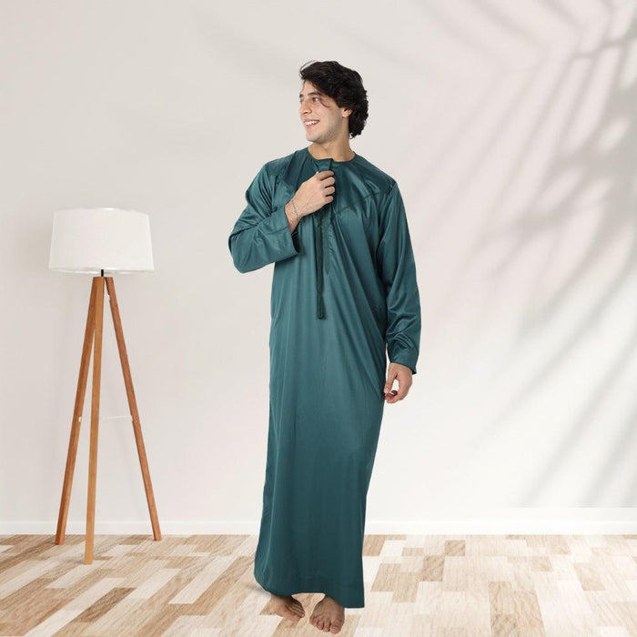 Men’s Modest Wear: Thobes, Jubbas & Dishdashas