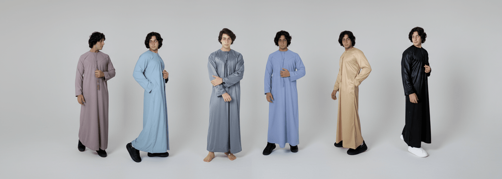 thobe wearing men
