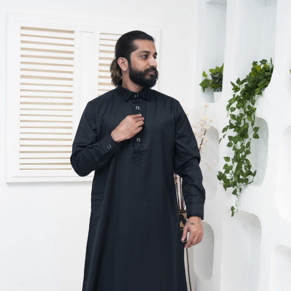 white christmas dresses New Arabic Islamic Mens Thobe/Juba with Embroidery and Pockets (Navy) M / 62[+$4.99] main image 0
